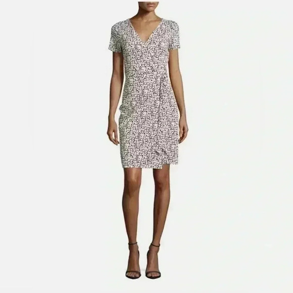 Diane von Furstenberg Daisy Tiny Black Wrap Dress 6 Midi Short Micro Floral $398 - Picture 3 of 9